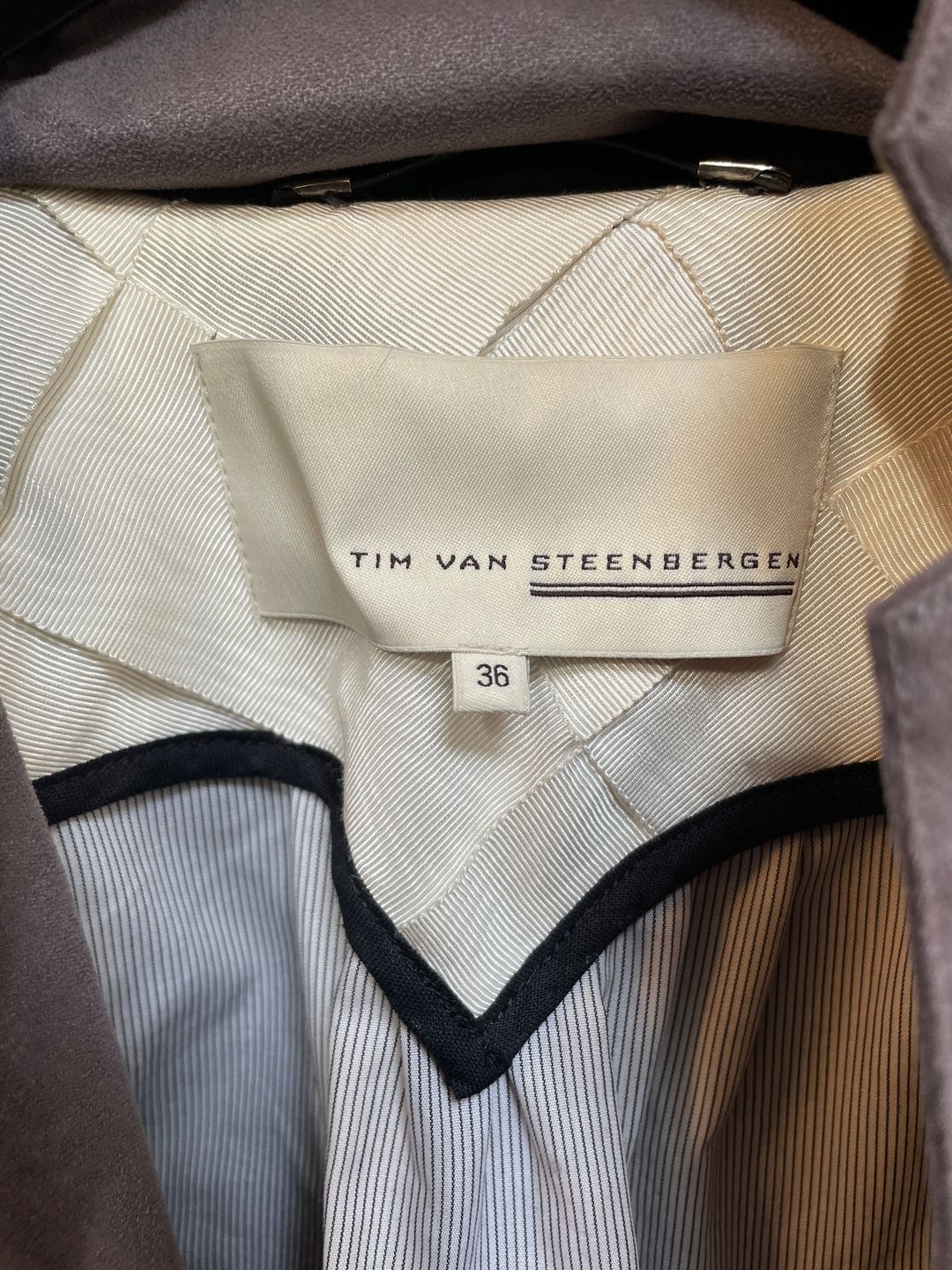 Thumbnail 61b41fd2-8f66-4c1e-b1b3-276f0f65d191