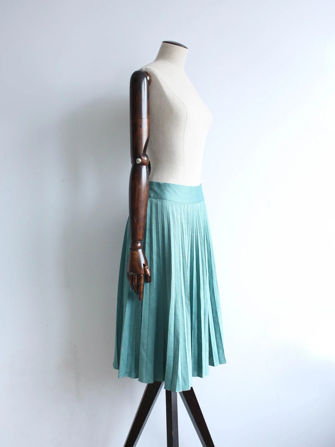 Thumbnail 098b8d71-8226-4c7a-9d46-f835f775107a