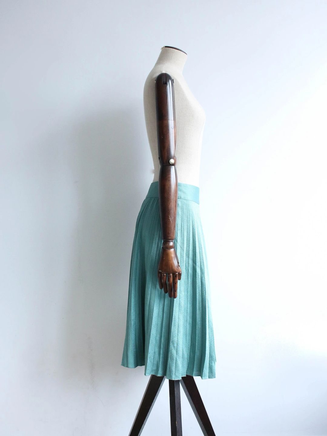 Thumbnail 4cc6370e-a6d2-438d-86da-543018dafd21