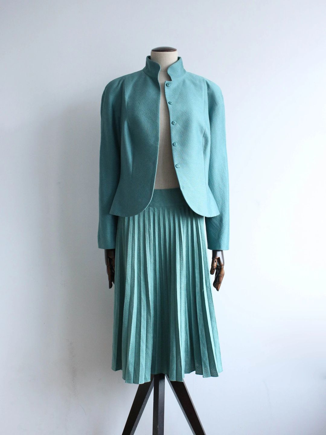 Thumbnail 2de8ac85-4570-42ec-b925-1516639f4525