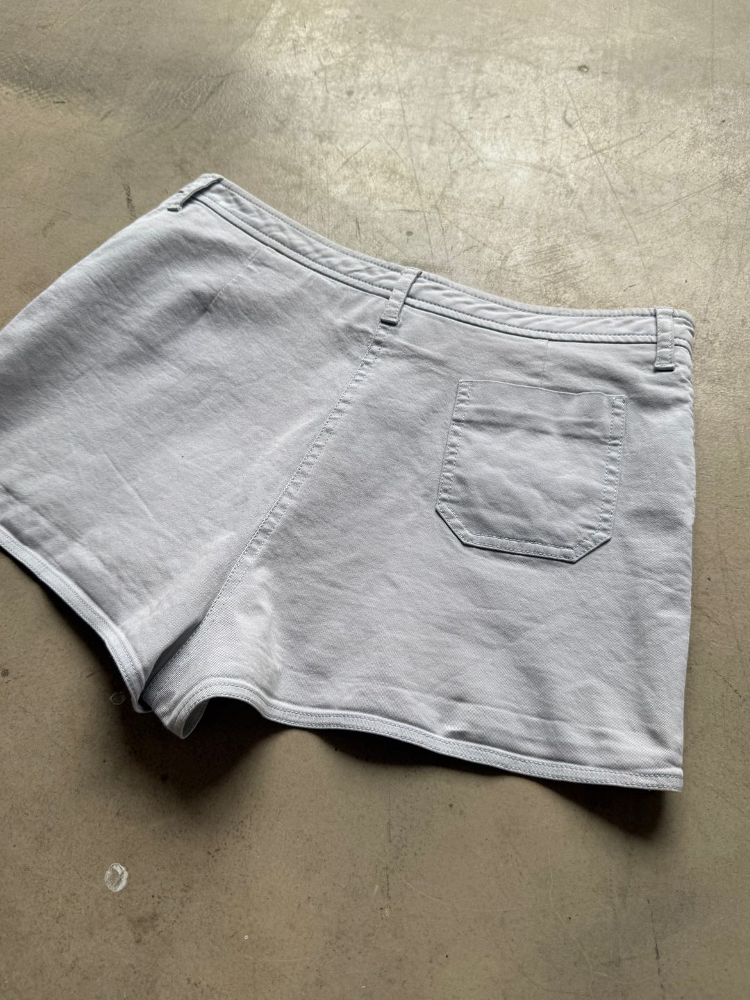 Thumbnail 965e0115-d4c6-4772-a7c2-87fd2bd9e008