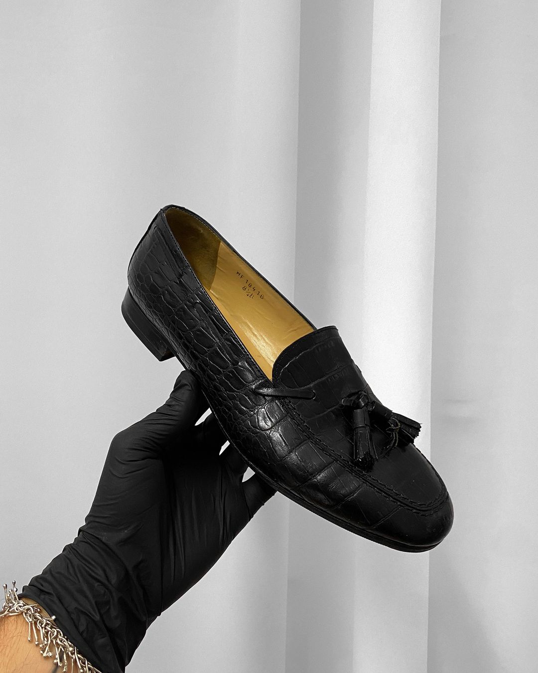 Ralph Lauren 1990s Alligator Leather Tassel Loafer Black by RALPH LAUREN in size EU 39 from SHOES category