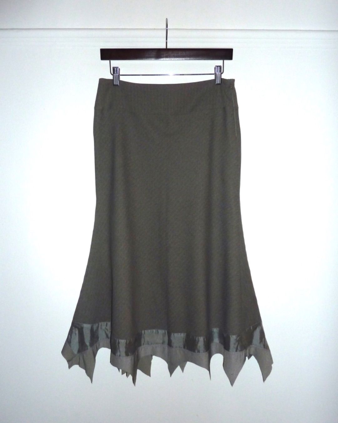 S/S 2001 Sample skirt  by MARITHE AND FRANCOIS GIRBAUD in size AU/UK 10 from SKIRTS category