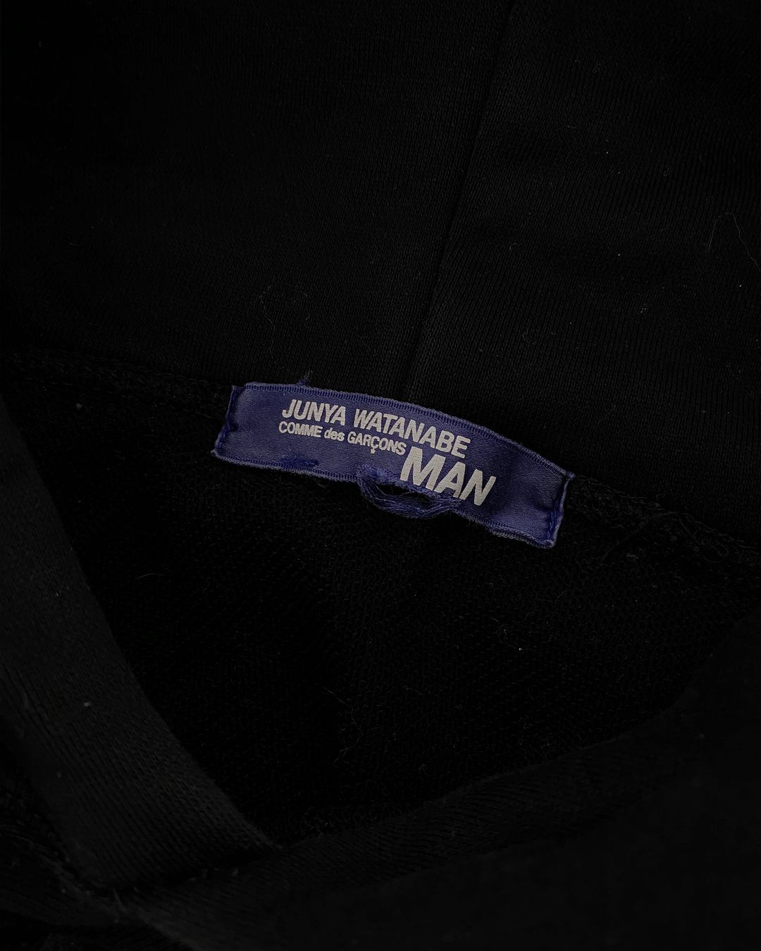 Thumbnail 931b3f37-bc0d-4f3d-83e4-8602a7714b54