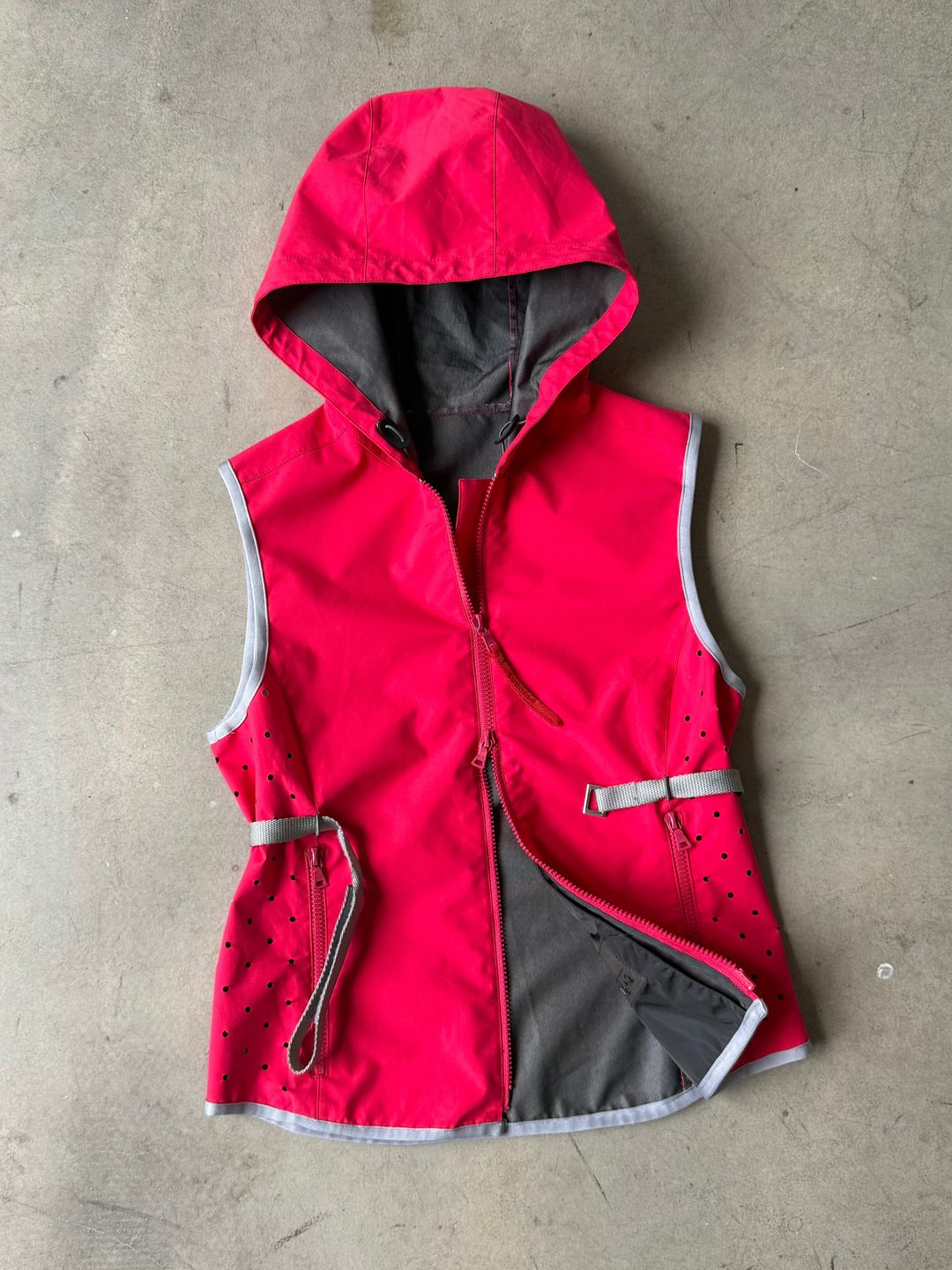 Thumbnail 3bf46fe9-5c3c-4108-a6dc-2337aec03866