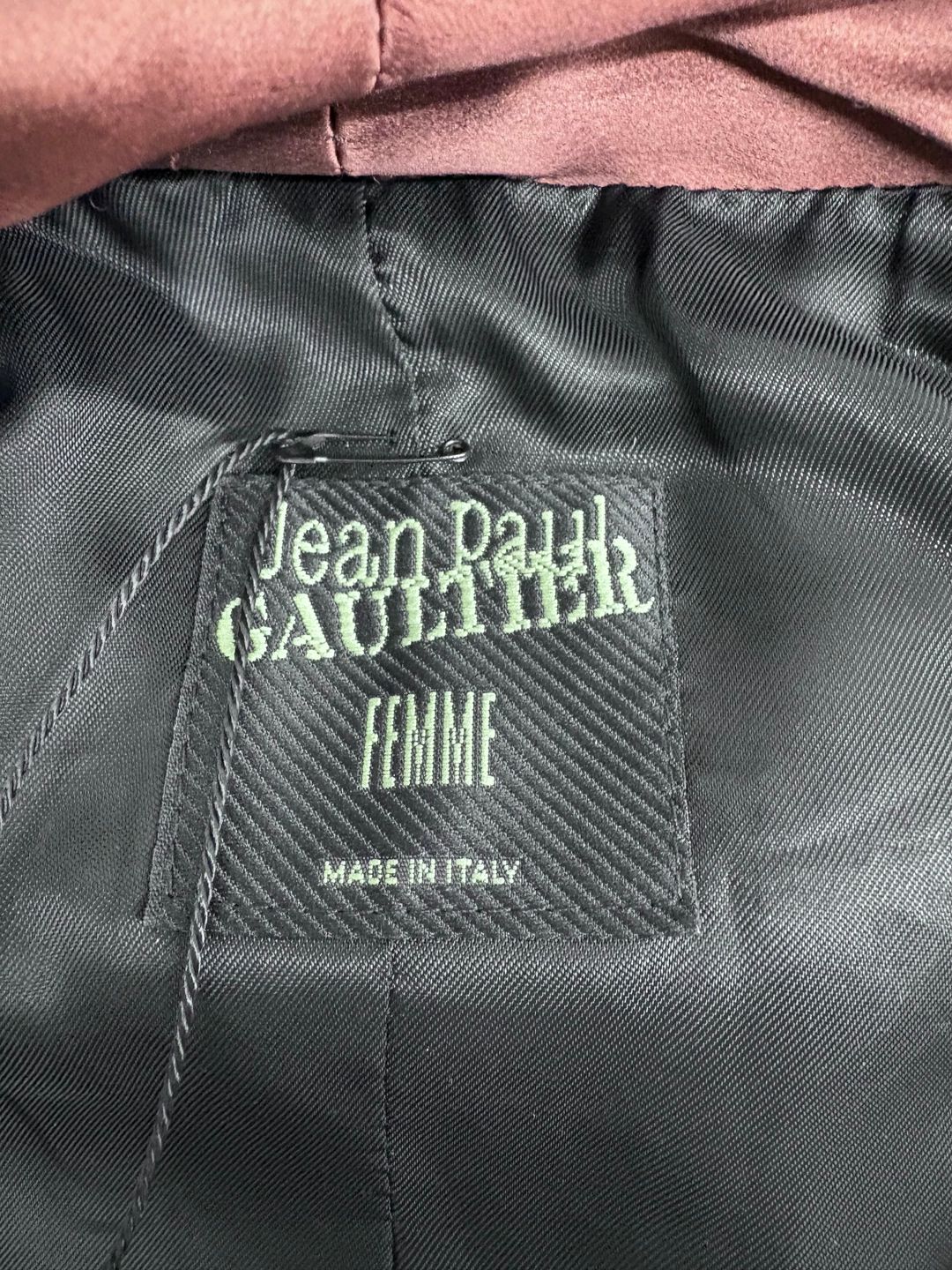 Thumbnail 06e01fb1-1339-4b14-8418-eef695ba1490