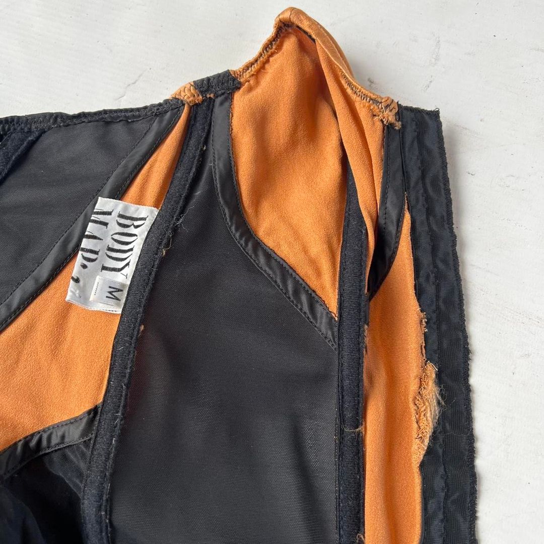 Thumbnail c51fc9c2-49a0-4eb1-8b13-a726808cc200