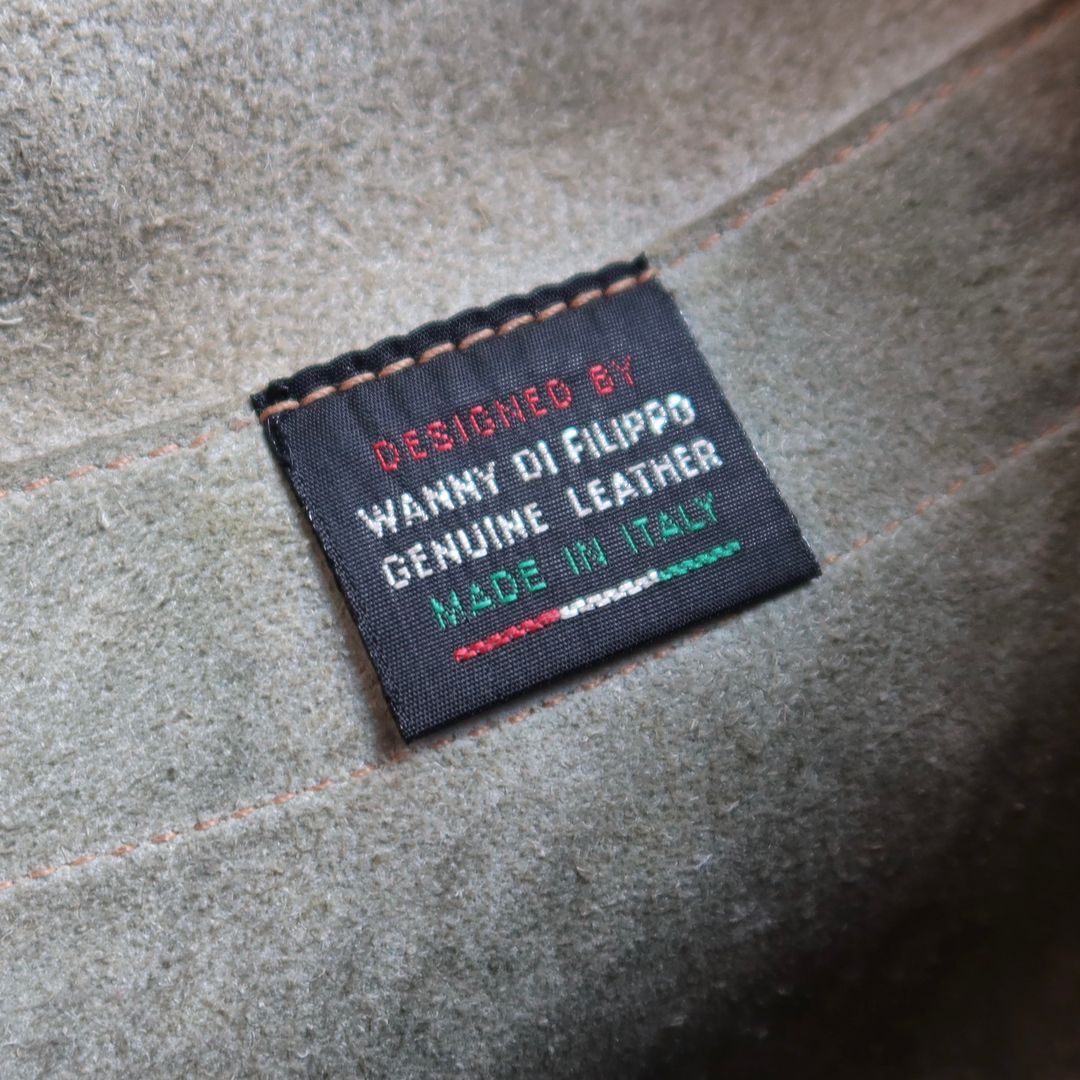 Thumbnail 5089a433-bfdd-42b3-8bb6-577d653c7001