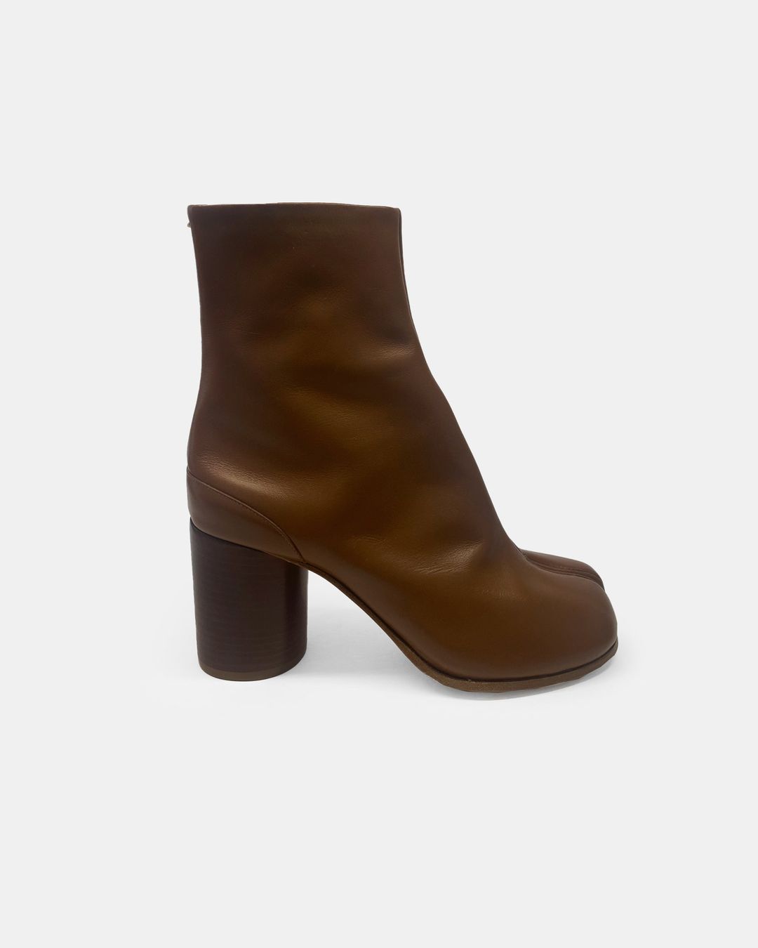 Maison Martin Margiela SS2019 Tabi Ankle Boots Brown by MAISON MARGIELA in size EU 38 from SHOES category