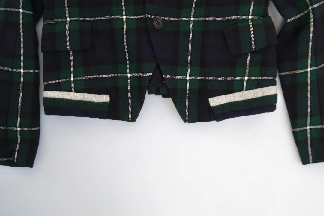 Thumbnail 00b731a4-5b81-464c-8cb3-17ba0981a93f