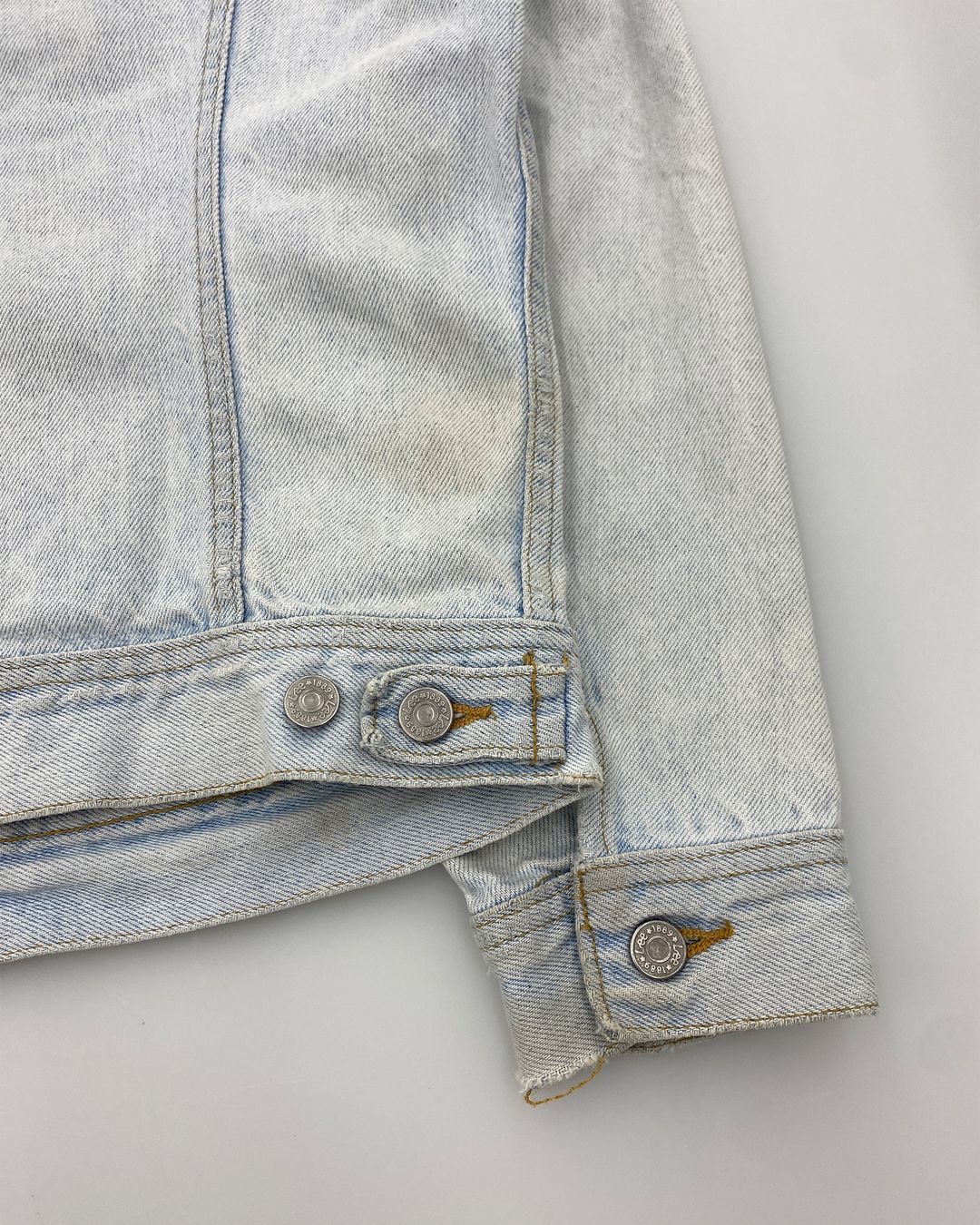 Thumbnail 05fb65d6-eb92-4aa6-be7c-0f0276d0caef