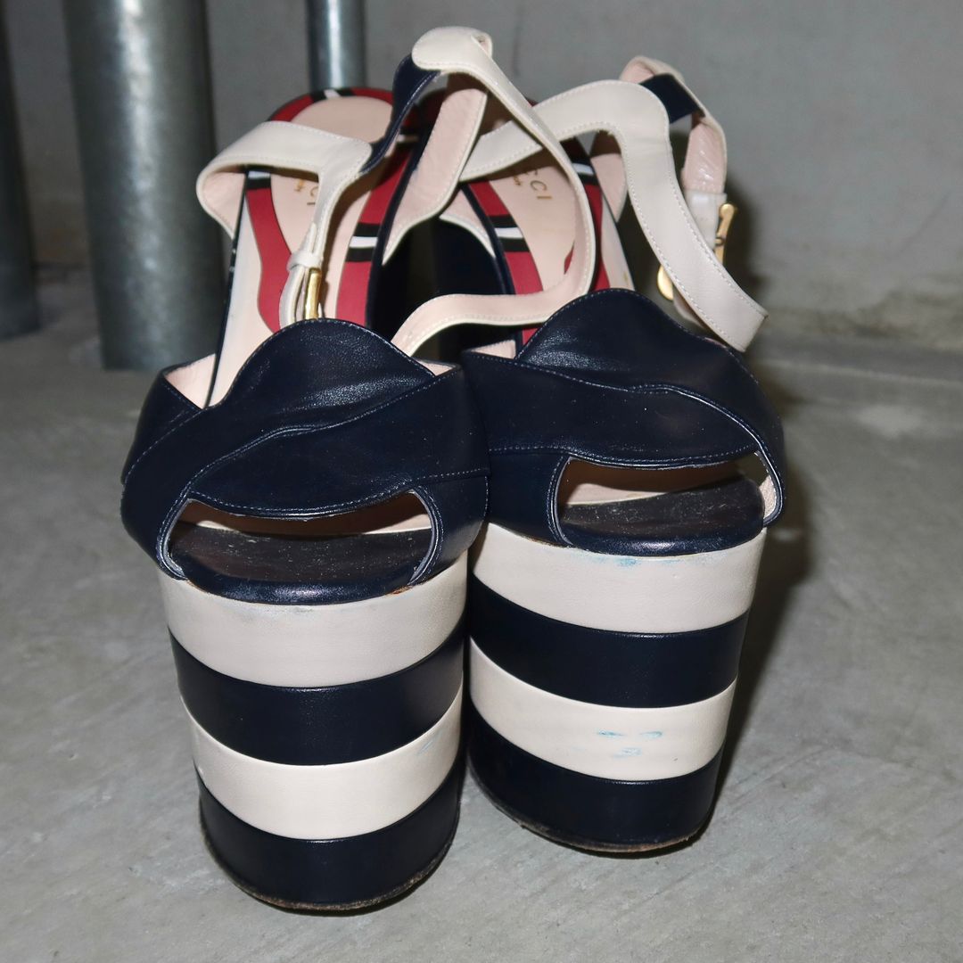 Thumbnail 3d4c7127-98b6-498a-8c49-f6795b2c1ca0