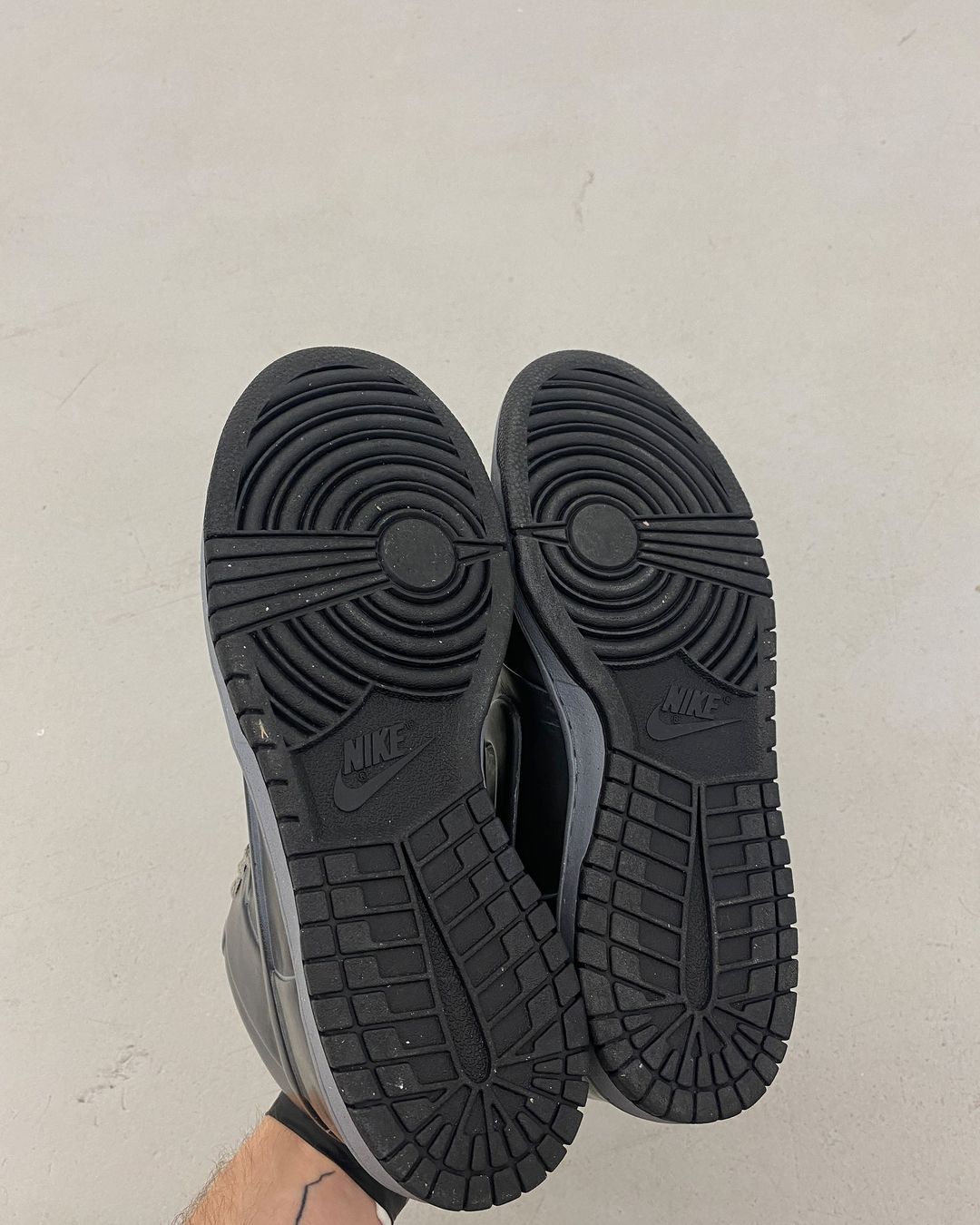 Thumbnail 2256e9e9-d3a0-4977-8ef6-d26eb2f603b2