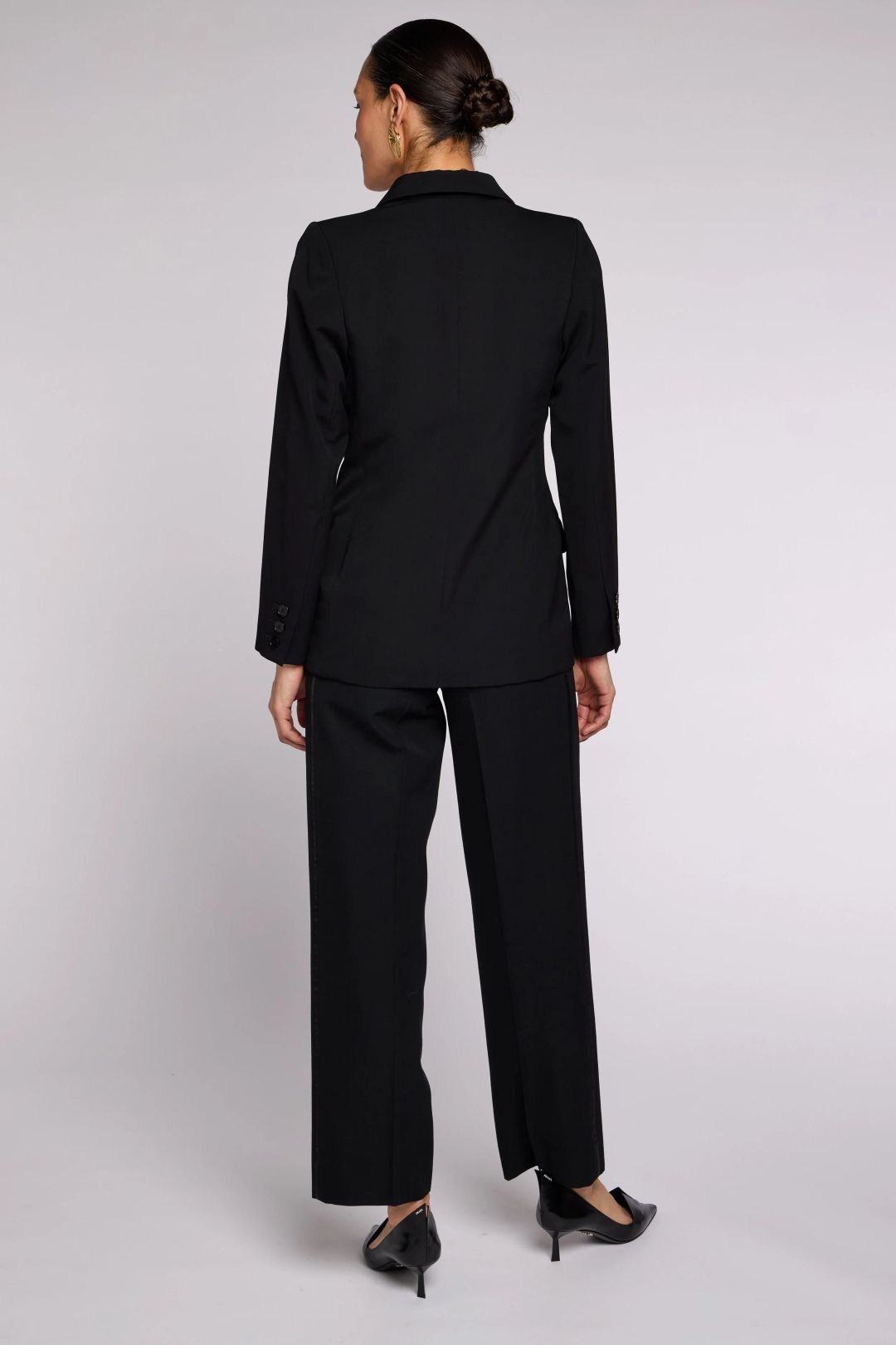 Thumbnail 9f54602d-76de-4533-8237-b38a720052d6