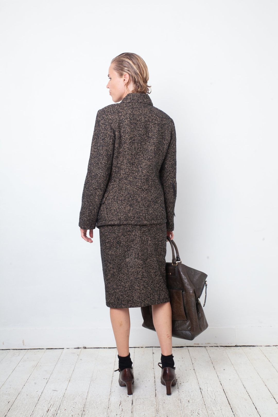 Thumbnail 9cf78e7b-f592-44b9-be96-8547b1d3e69e